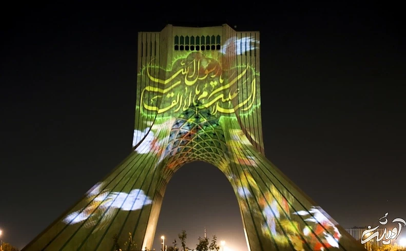 (تصاویر) نورافشانی برج آزادی و برج میلاد